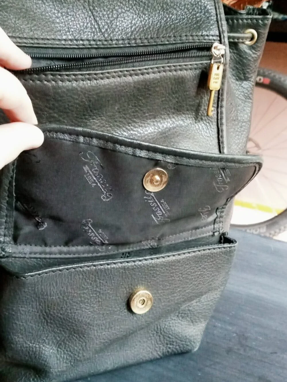 Fossil brand classic